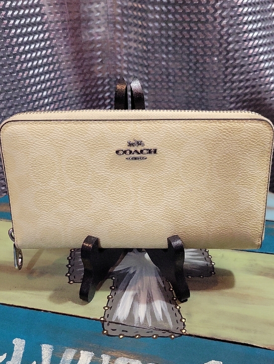 Coach Handbags - Coach Leather Zip Wallet — Cream Signiture